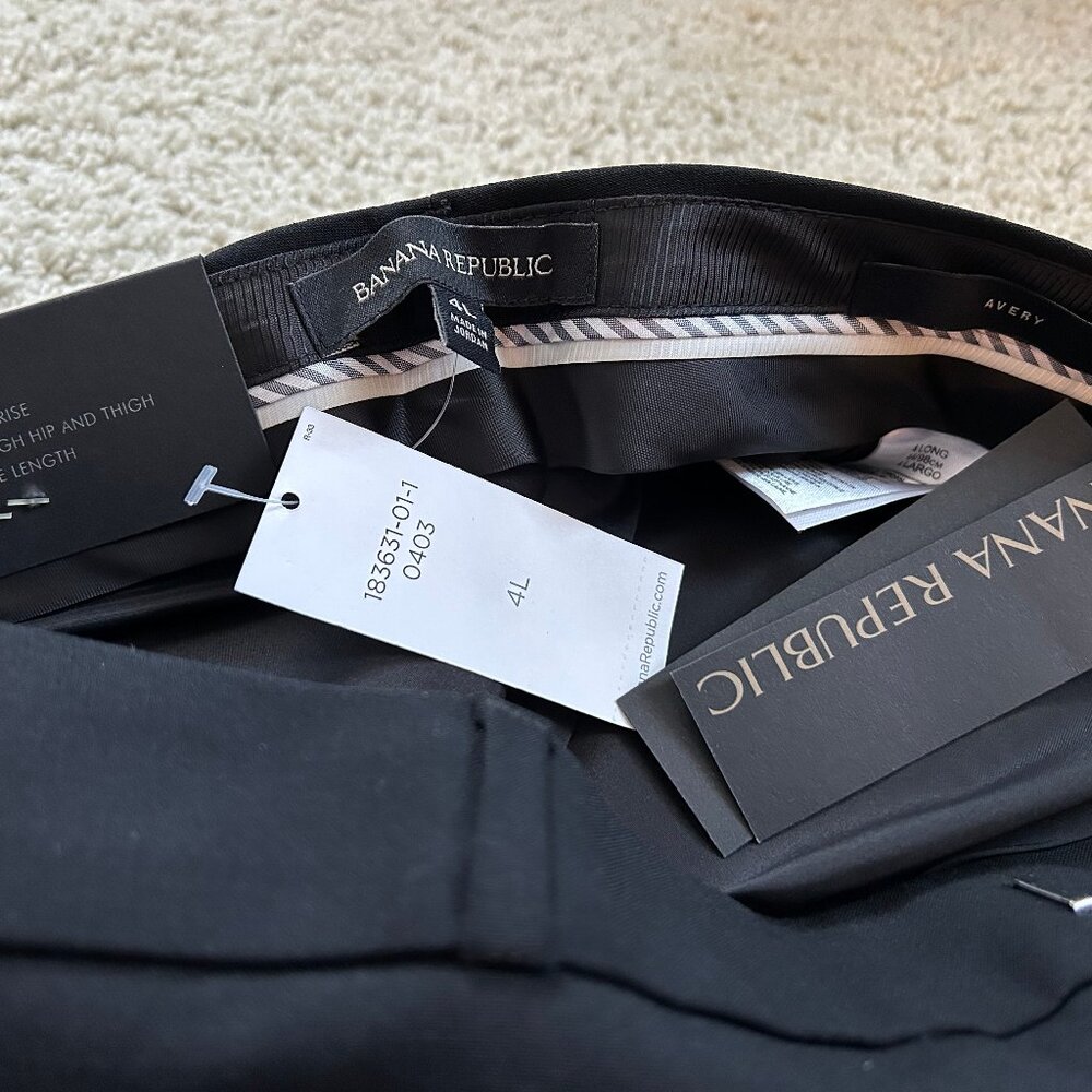 NWT Banana Republic Womens Avery Straight Leg Black Pants (4Tall)